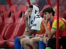 Sợ giống Ronaldo, Neymar ra sân 11 phút rồi… nghỉ