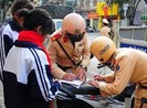 Tắc đường, Hà Nội tăng cường CSGT tại 361 điểm