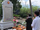 Đặt bia tưởng niệm 64 liệt sĩ Gạc Ma ở Trường Sa