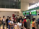 Đi máy bay: Đã bớt rườm rà về thủ tục