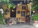 Chủ quán cà phê bị tố không phục vụ khách Việt nói gì?