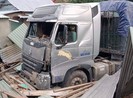 Tài xế container tông sập nhà dân có nồng độ cồn trong máu