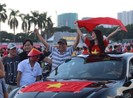 Không khí cuồng nhiệt tại sân Mỹ Đình trước trận VN - Malaysia