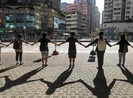 Hong Kong: Nguy cơ đụng độ tiếp diễn sang tuần thứ 16