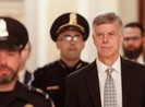 'Ông Trump ghim viện trợ Ukraine đòi điều tra nhà Biden'