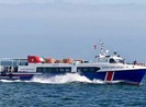 Tàu khách siêu tốc va chạm tàu cá, 3 người rơi xuống biển