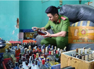 Gần 400 chai rượu ngoại không rõ nguồn gốc trong bar ở Đà Nẵng