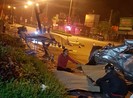 Xe khách đâm nát ô tô con, 3 người tử vong