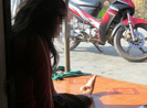Cán bộ thư viện trường học hiếp dâm cô gái tàn tật 22 tuổi