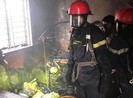 Quên rút dây điện bàn ủi gây cháy nhà