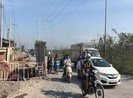 Đường Võ Chí Công bụi bay mù mịt