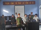 Vào tận UBND xã đuổi chém nhau gây náo loạn