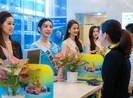 Nam A Bank trao thẻ JCB cho tân Hoa hậu Hoàn vũ Việt Nam