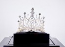 Hoa hậu Di sản 2019 công bố vương miện 2,5 tỉ