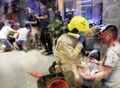 Hong Kong: Cãi vã chính trị, nhiều người bị đâm nguy kịch