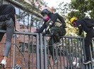 Hong Kong: 200 người biểu tình dưới 18 tuổi được tự do