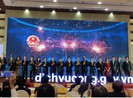 Người dân làm thủ tục mua điện qua Cổng dịch vụ công quốc gia