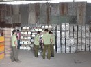Bắt hàng trăm bộ máy lạnh không rõ nguồn gốc nhập từ Campuchia