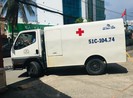 Chồng khóc ngất hay tin vợ rơi từ tầng 14