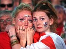 Thua cay đắng Croatia, fan Anh đau đớn bật khóc nức nở