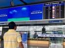Sân bay 'im lặng', khách ít nhỡ chuyến hơn lúc phát loa