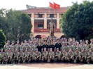 Đoàn giữ gìn hòa bình Liên Hiệp Quốc báo công lên Bác Hồ