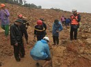 Công binh sẽ cho nổ tảng đá 20 tấn chặn đường lên Rào Trăng 3