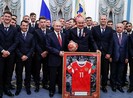 Tổng thống V. Putin tiếp tuyển Nga ở điện Kremlin