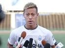 Danh thủ Keisuke Honda gặp rắc rối tại Campuchia