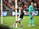 Ghi bàn, Ronaldo đi vào lịch sử tại Đông Nam Á