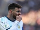 Messi bị treo giò ba tháng, phạt 50.000 USD