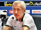 Về nước, ông Van Marwijk nói gì về cầu thủ Việt Nam?