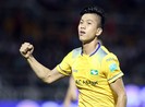 Phan Văn Đức báo hai tin vui, thầy Park vắng mặt