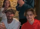 Ông bầu Beckham khen thôi, không tặng tiền sao?
