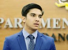Cựu bộ trưởng thể thao hotboy của Malaysia lao đao vì mất tiền