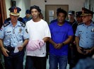 Anh em Ronaldinho tiếp tục bị giam giữ tại Paraguay