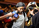 Ronaldinho chính thức ra tù