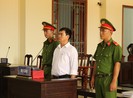 Bắt giam tại tòa cựu giảng viên cao đẳng Cần Thơ