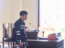 Sơ thẩm tuyên tịch thu xe, phúc thẩm tuyên trả lại cho bị cáo