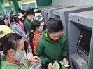 Ngân hàng đau đầu với chi phí chuyển thẻ từ sang thẻ chip