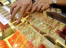Sau 1 đêm, giá vàng mất trên 800.000 đồng/lượng