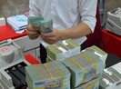 Lãi suất tiền gửi xuống mức 'siêu' thấp