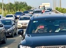 Ùn ứ xe 7km trên cao tốc Long Thành- Dầu Giây