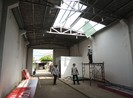 Đang tháo dỡ đại lý bia ở Bến Tre của con trai ông Trần Văn Truyền