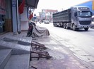 Xô xát kinh hoàng, một thanh niên bị chém đứt bàn tay
