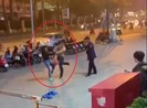 Công an điều tra nam bảo vệ đấm khách nữ túi bụi