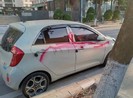 3 bảo vệ xịt sơn hàng loạt ô tô vì không gửi vào bãi