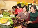 Thịt gà, rau củ đua nhau tăng giá