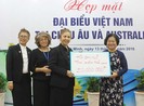 Kiều bào đóng góp cho ngư dân và chiến sĩ