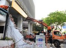 Vỉa hè, kẹt xe... toàn giải quyết từ ngọn